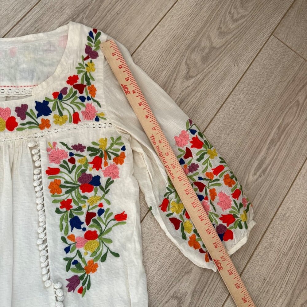 Vanessa Virginia Anthropologie Women's Peasant Blouse Embroidered Pom Pom Boho - Picture 12 of 12